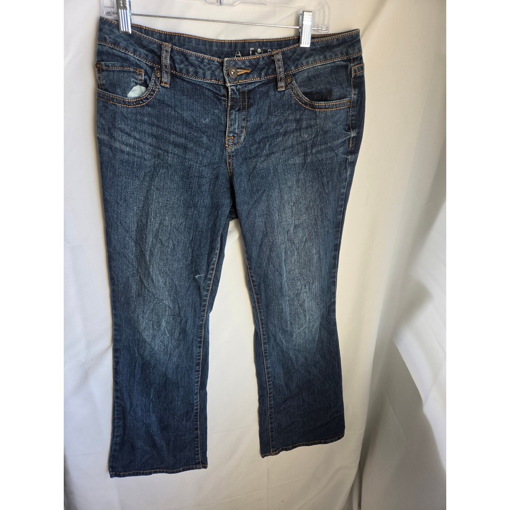 Apt.  Bootcut Jeans Womens 8 Short Dark Wash Denim Blue Stretch Petite